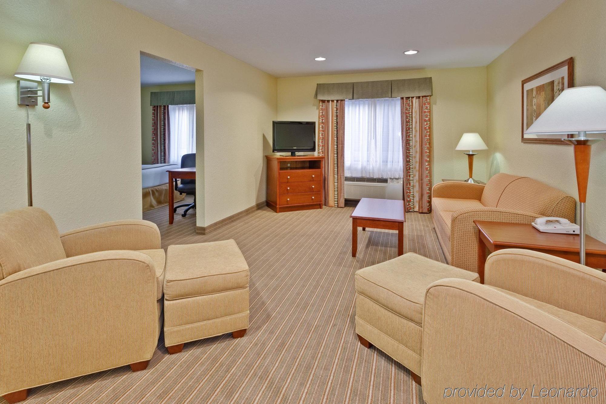 Holiday Inn Express Winfield - Teays Valley Hurricane Ruang foto