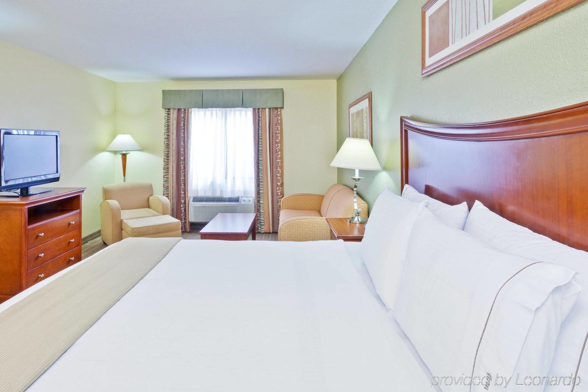Holiday Inn Express Winfield - Teays Valley Hurricane Bagian luar foto