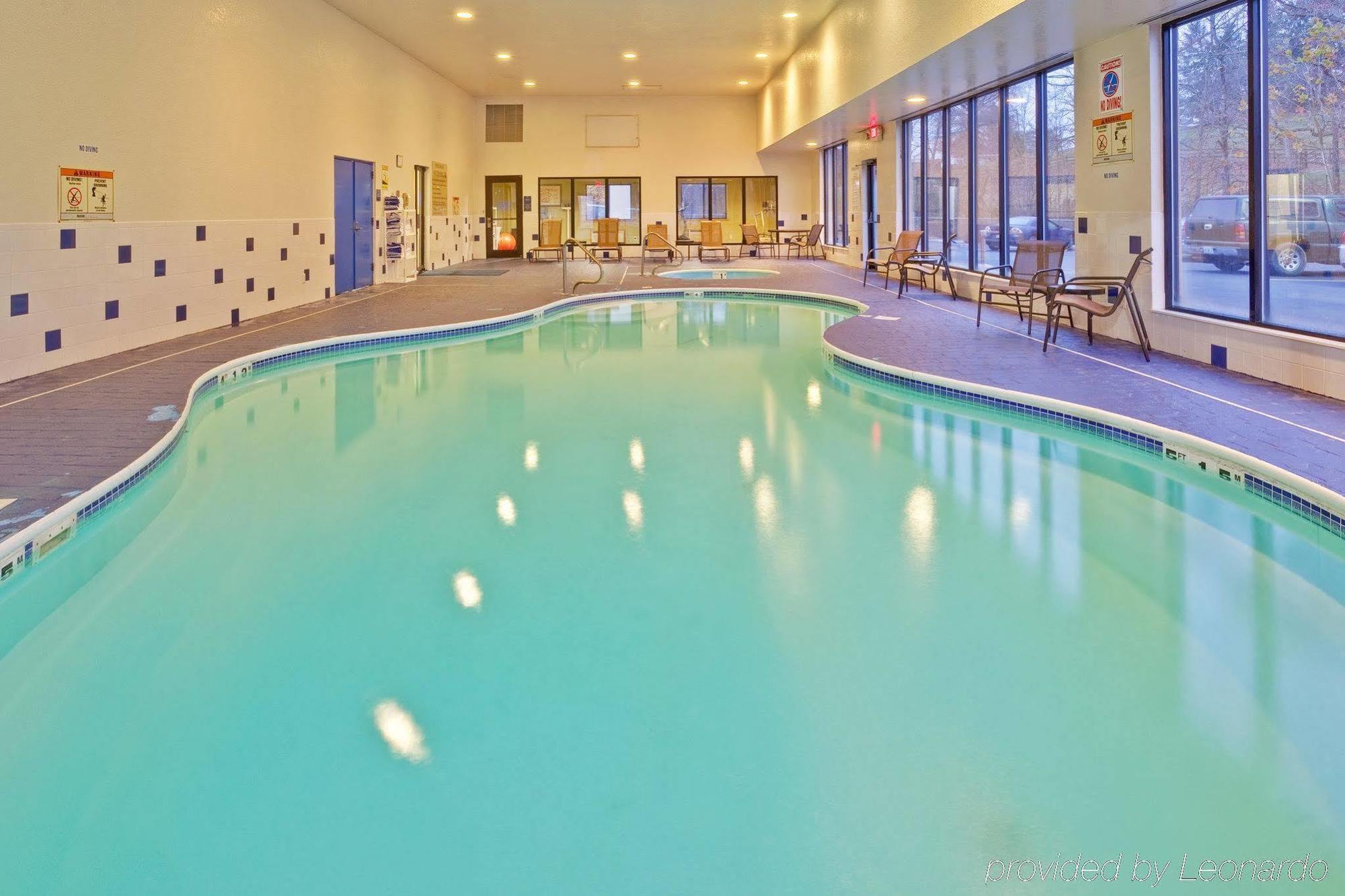 Holiday Inn Express Winfield - Teays Valley Hurricane Fasilitas foto