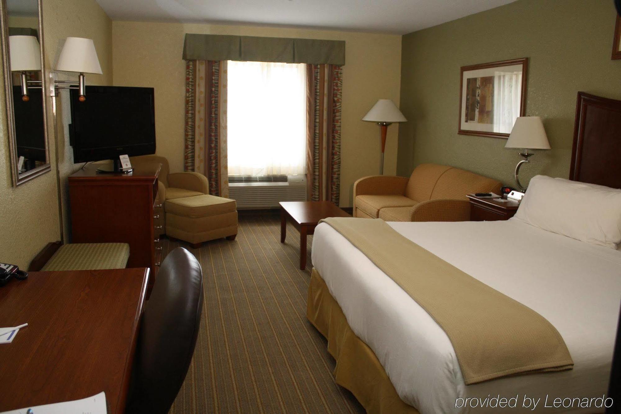 Holiday Inn Express Winfield - Teays Valley Hurricane Bagian luar foto