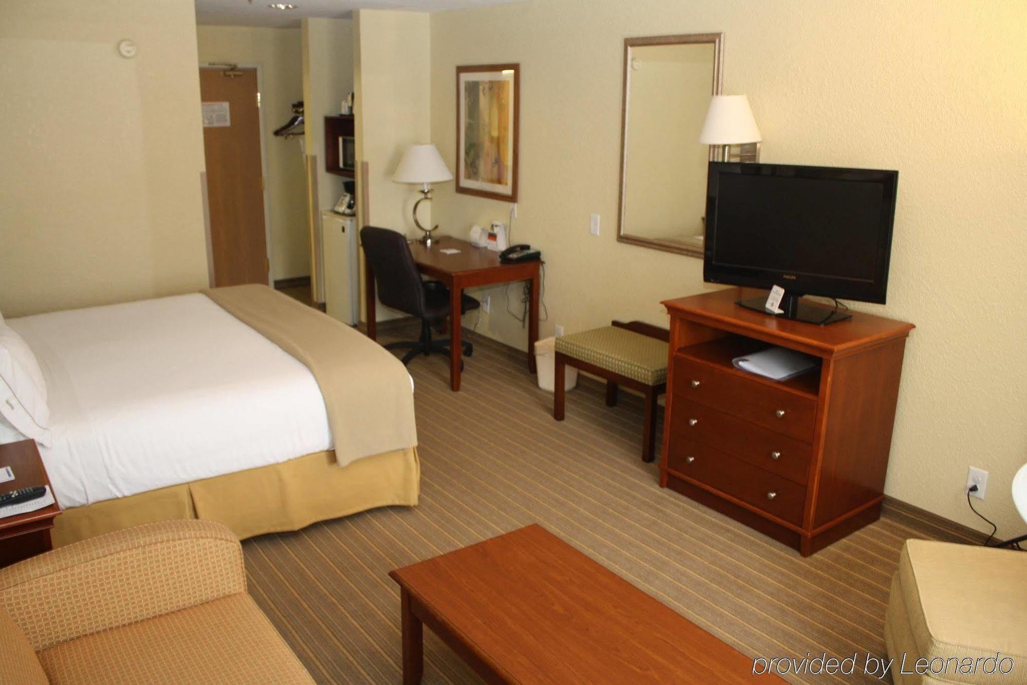Holiday Inn Express Winfield - Teays Valley Hurricane Bagian luar foto