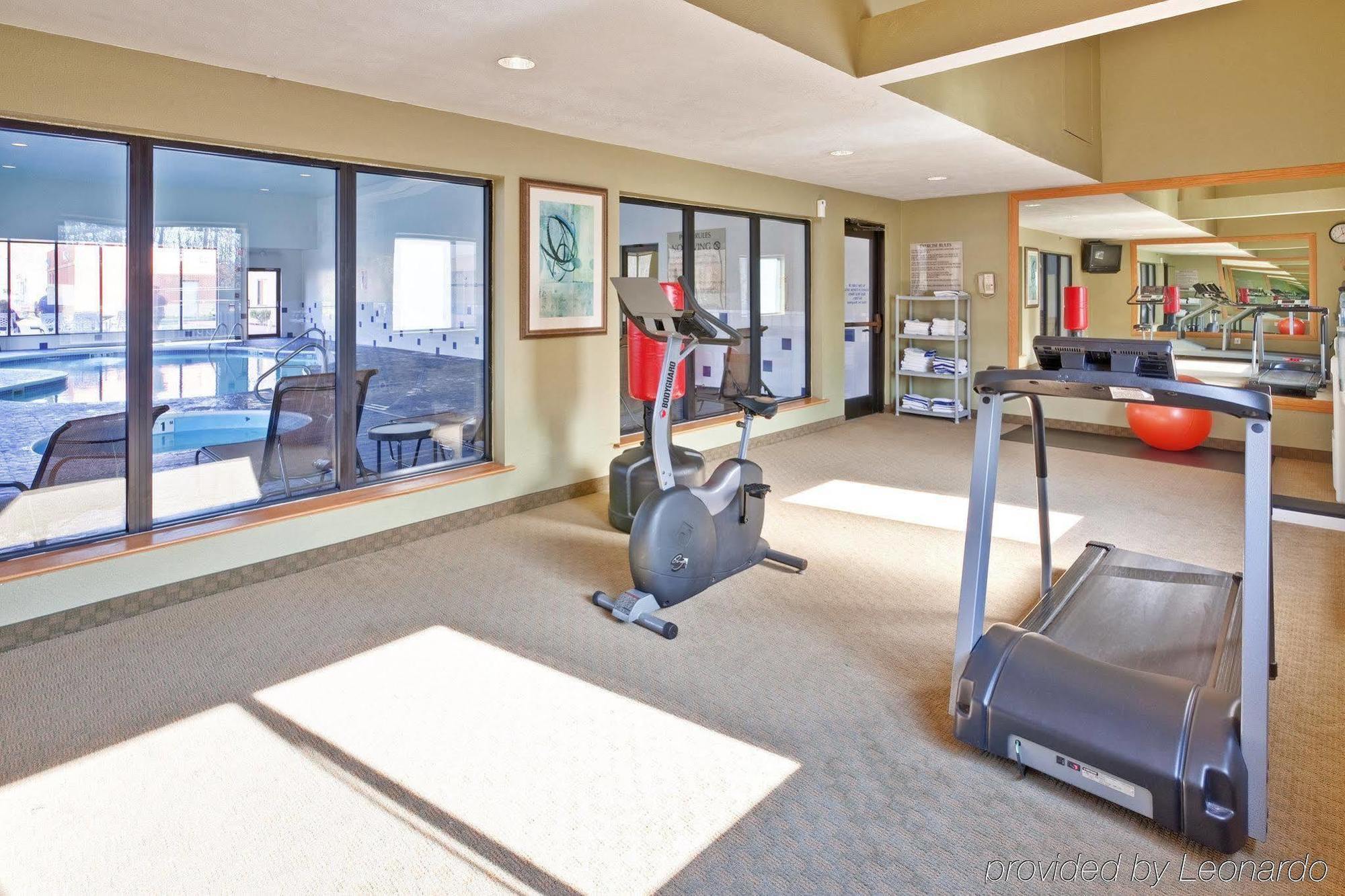Holiday Inn Express Winfield - Teays Valley Hurricane Fasilitas foto