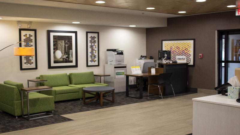 Holiday Inn Express Winfield - Teays Valley Hurricane Bagian luar foto