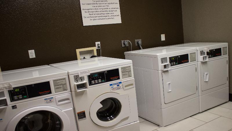 Holiday Inn Express Winfield - Teays Valley Hurricane Bagian luar foto