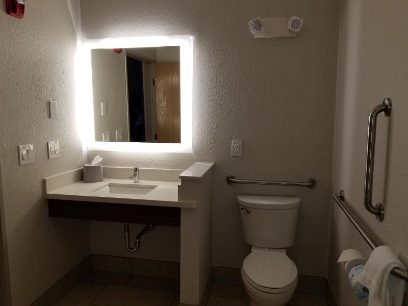 Holiday Inn Express Winfield - Teays Valley Hurricane Bagian luar foto
