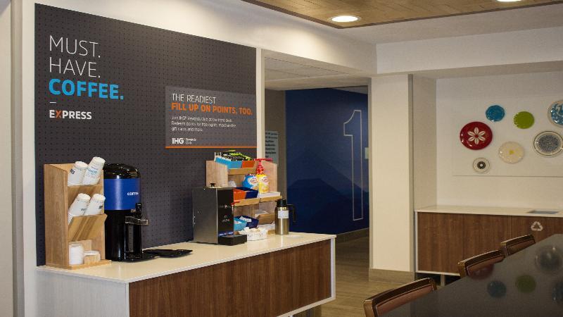 Holiday Inn Express Winfield - Teays Valley Hurricane Bagian luar foto
